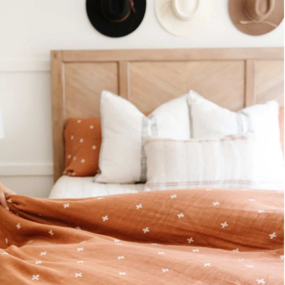 SARANONI BAMBOO RAYON MUSLIN FOUR LAYER QUILT NEVER USED SIZE QUEEN/KING